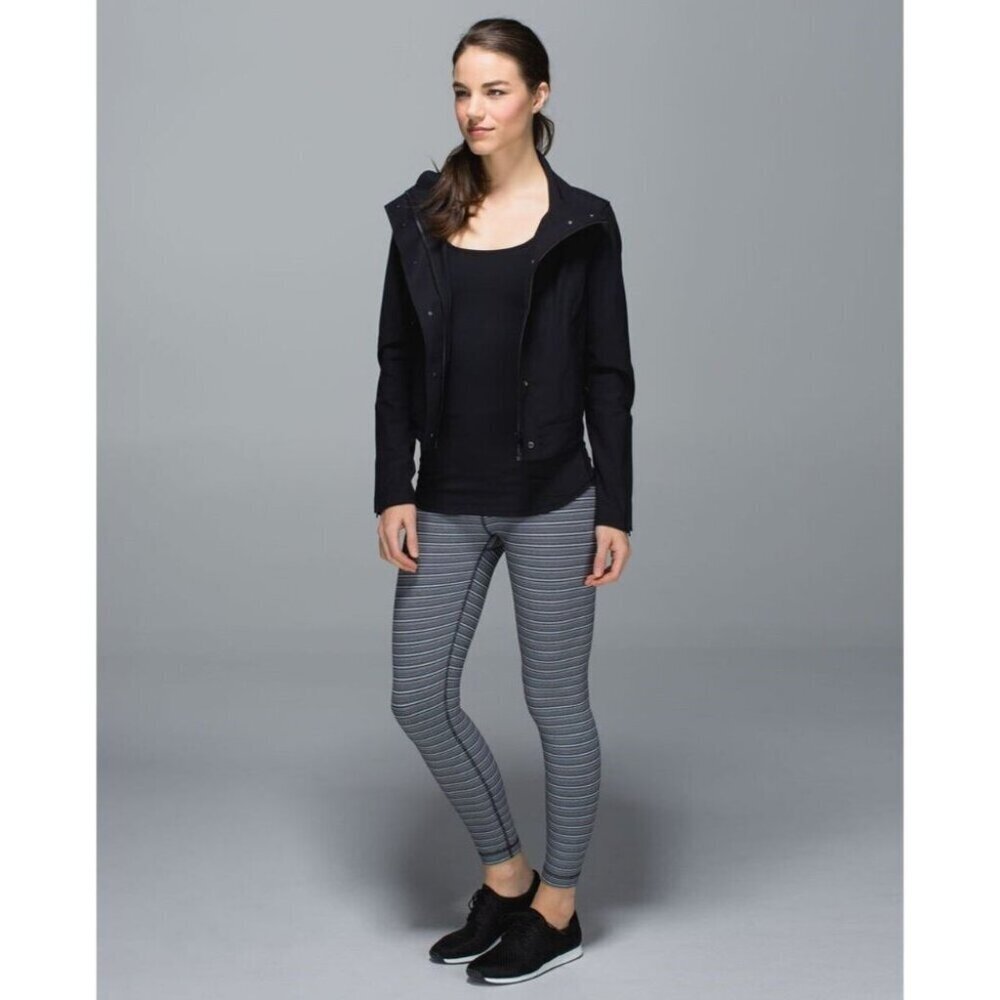 Lululemon High Times Pant Size 4 Textured Stripe Black Deep Coal THROWBACK! - Picture 10 of 13